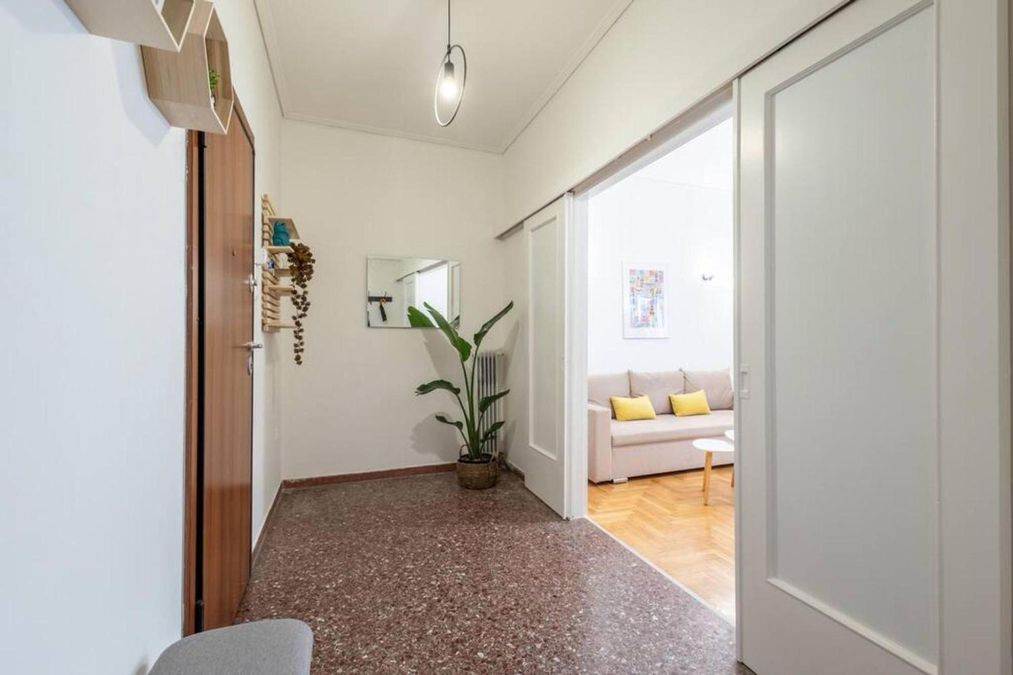 Roubnb Acropolis Museum 1Bd Apt Афіни Екстер'єр фото